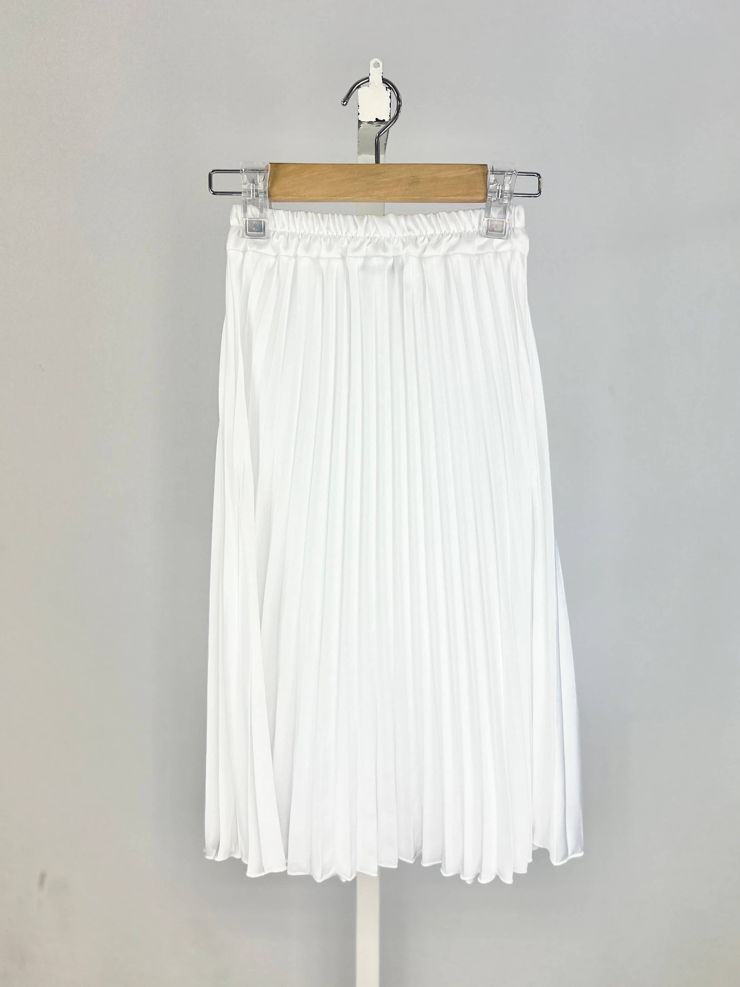 Girls' Mid-Length Pleated Satin Skirt