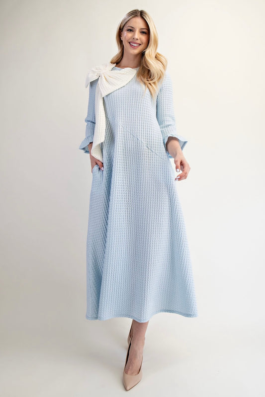 Cream/Blue Bow Dress